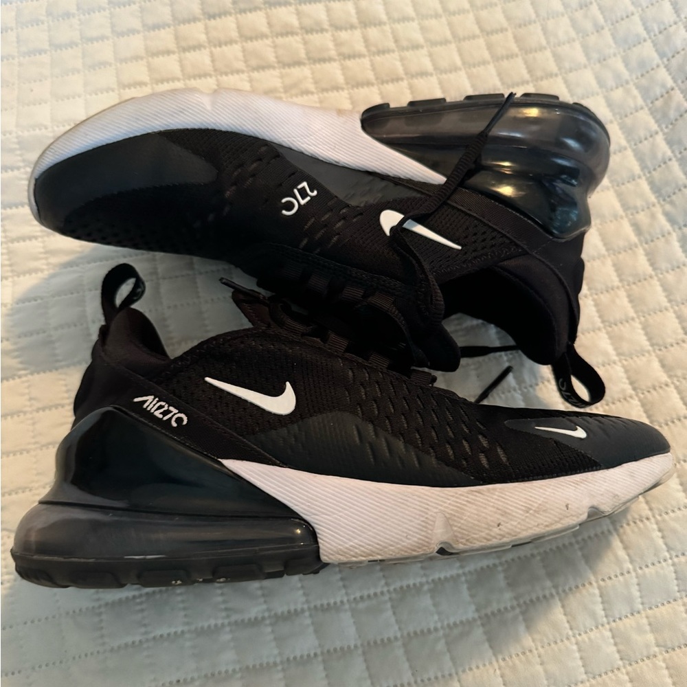 Nike Air Max 270